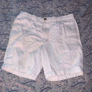 Men’s Club Room White Shorts Size: L